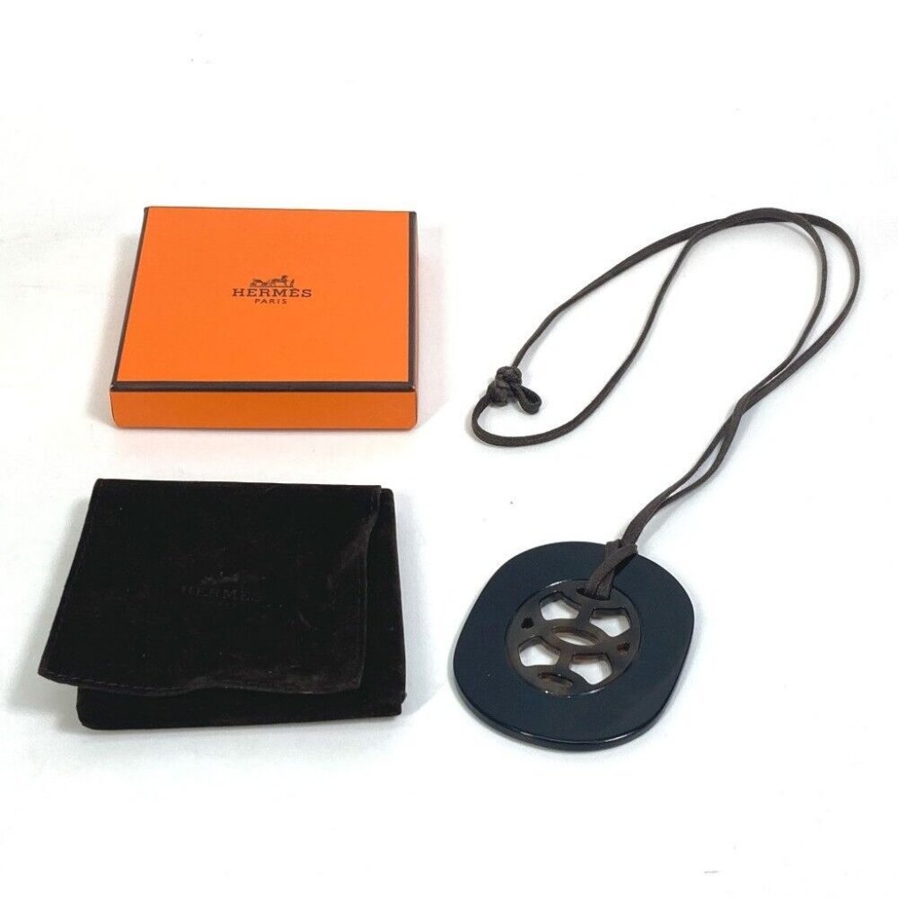 HERMES Lift PM Accessories Necklace Buffalo horn Brown - Picture 8 of 8